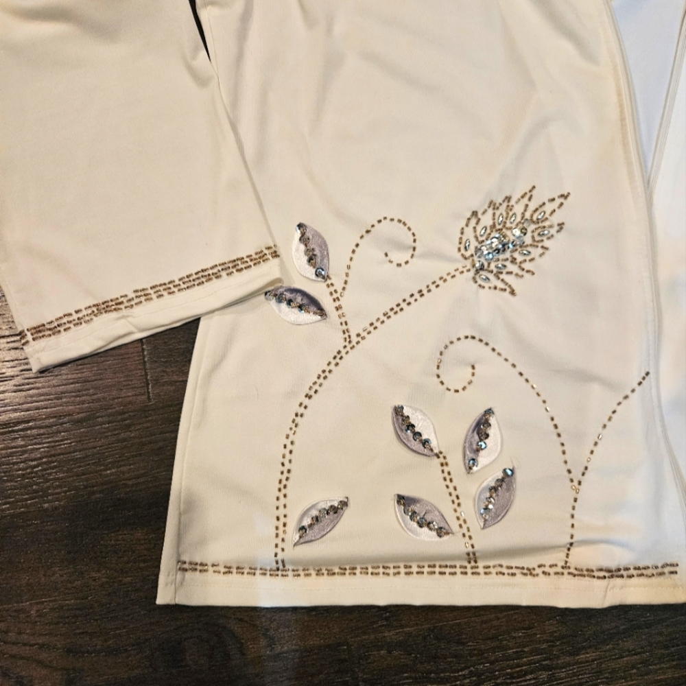 Ameri Mode Lightweight Embellished Floral Full Zip Blouse Jacket - White- SZ XL - Picture 3 of 8